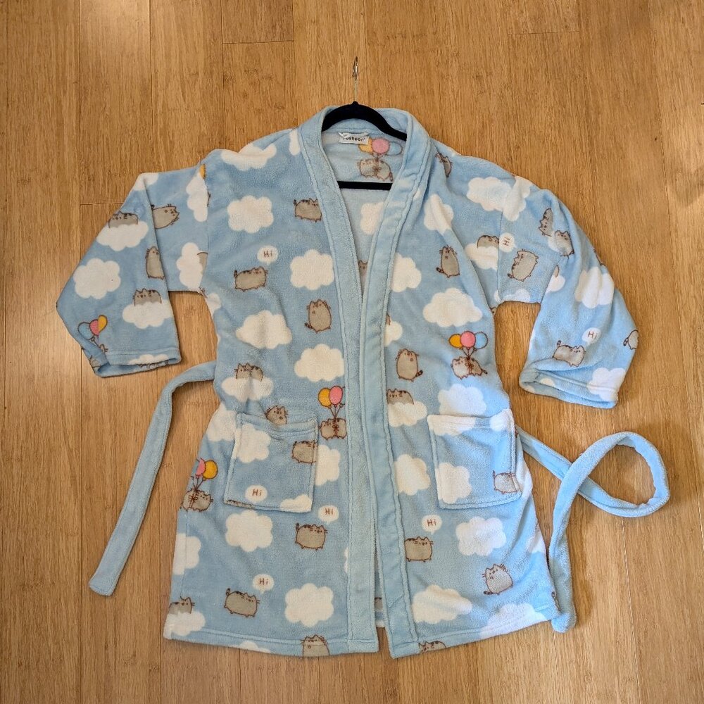 Pusheen clouds fluffy bath Robe xs-m from Pusheen Box